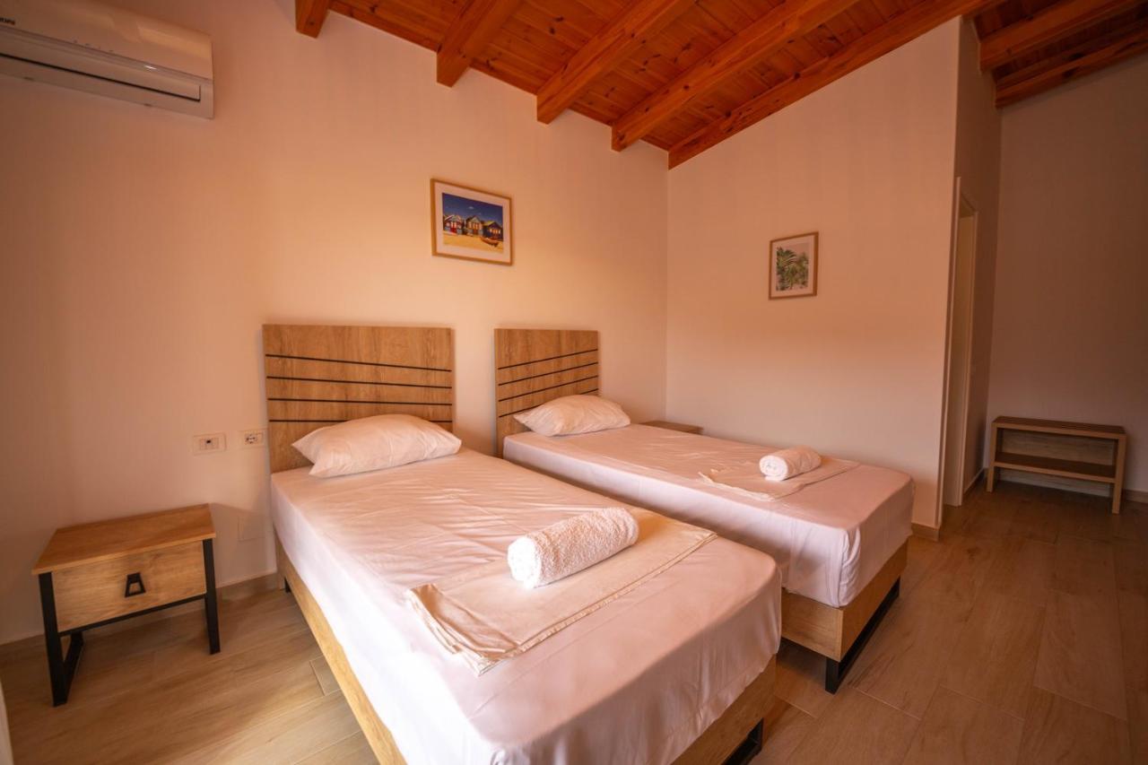 Villa Rondo Himarë Eksteriør billede